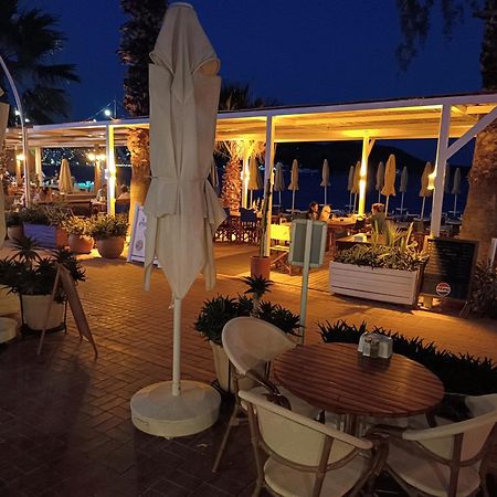 Uzhan Beach Hotel Bitez Buitenkant foto