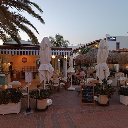 Uzhan Beach Hotel Bitez Buitenkant foto