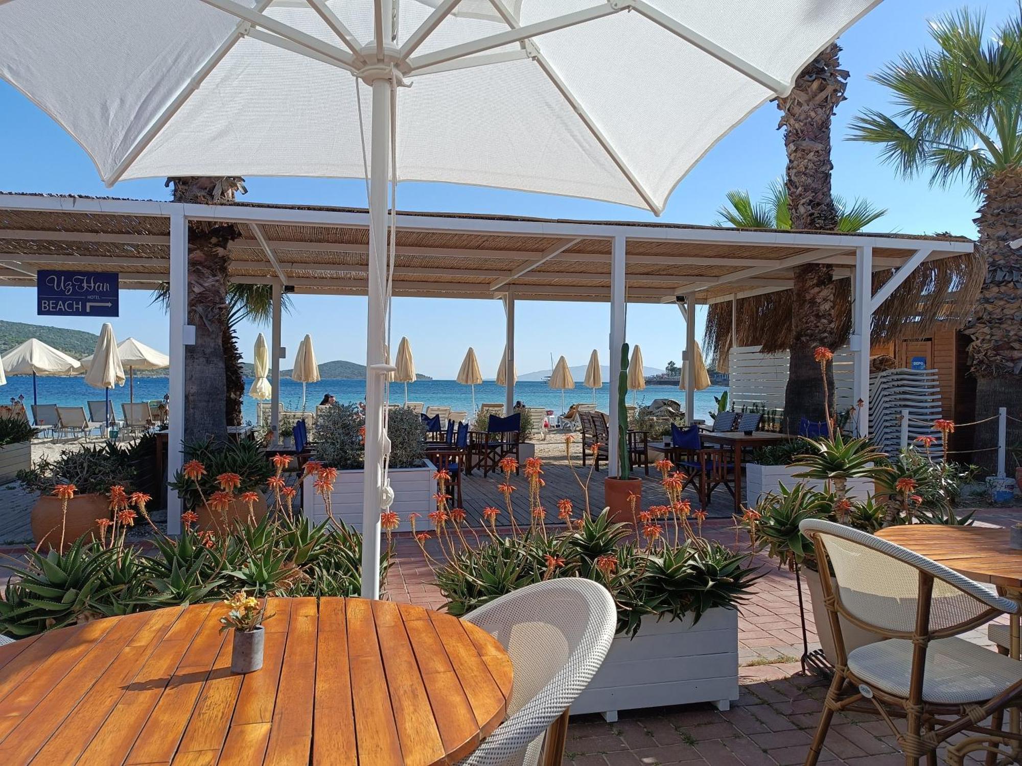 Uzhan Beach Hotel Bitez Buitenkant foto
