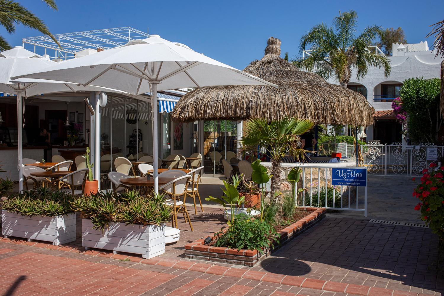 Uzhan Beach Hotel Bitez Buitenkant foto