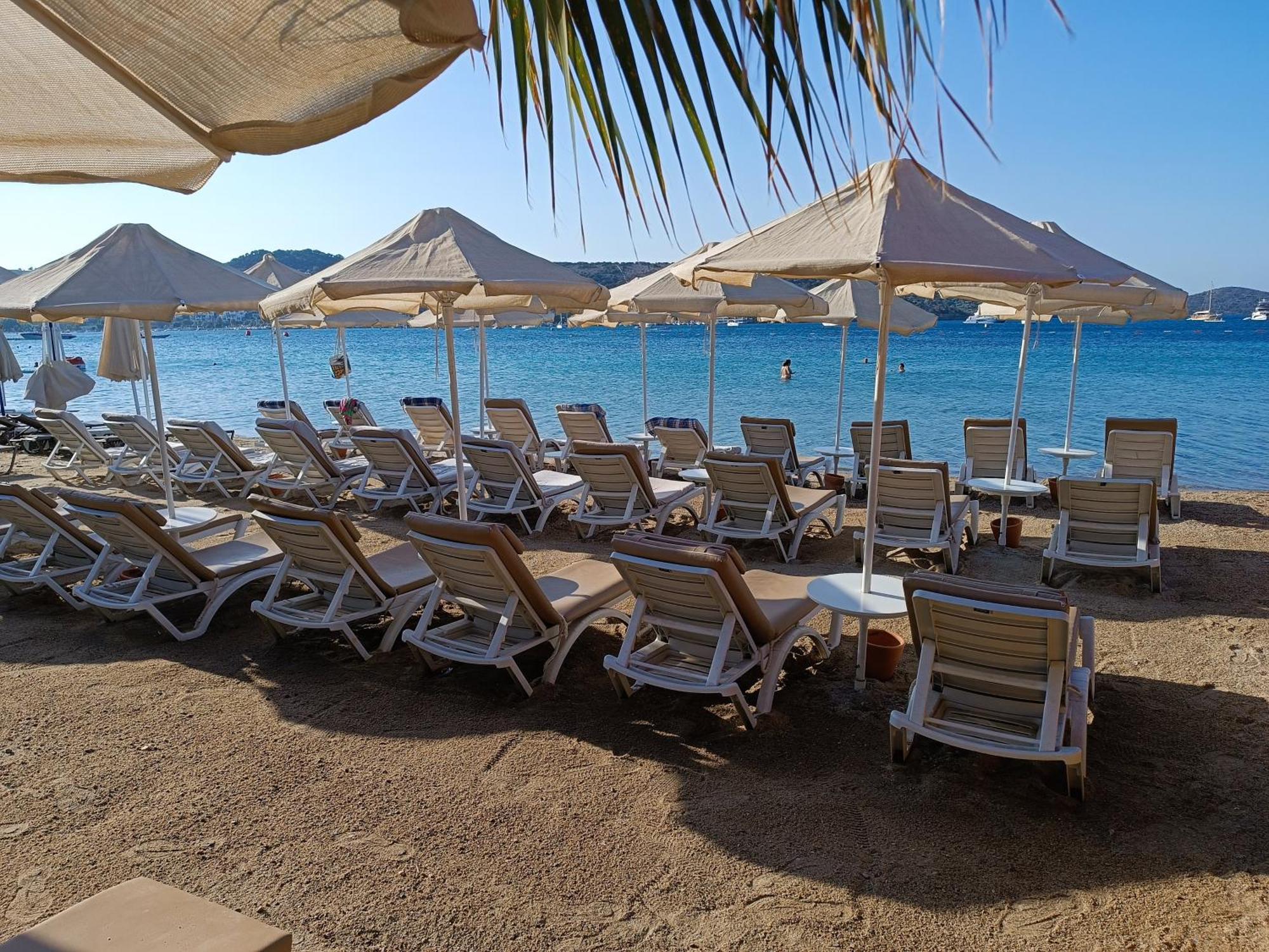 Uzhan Beach Hotel Bitez Buitenkant foto